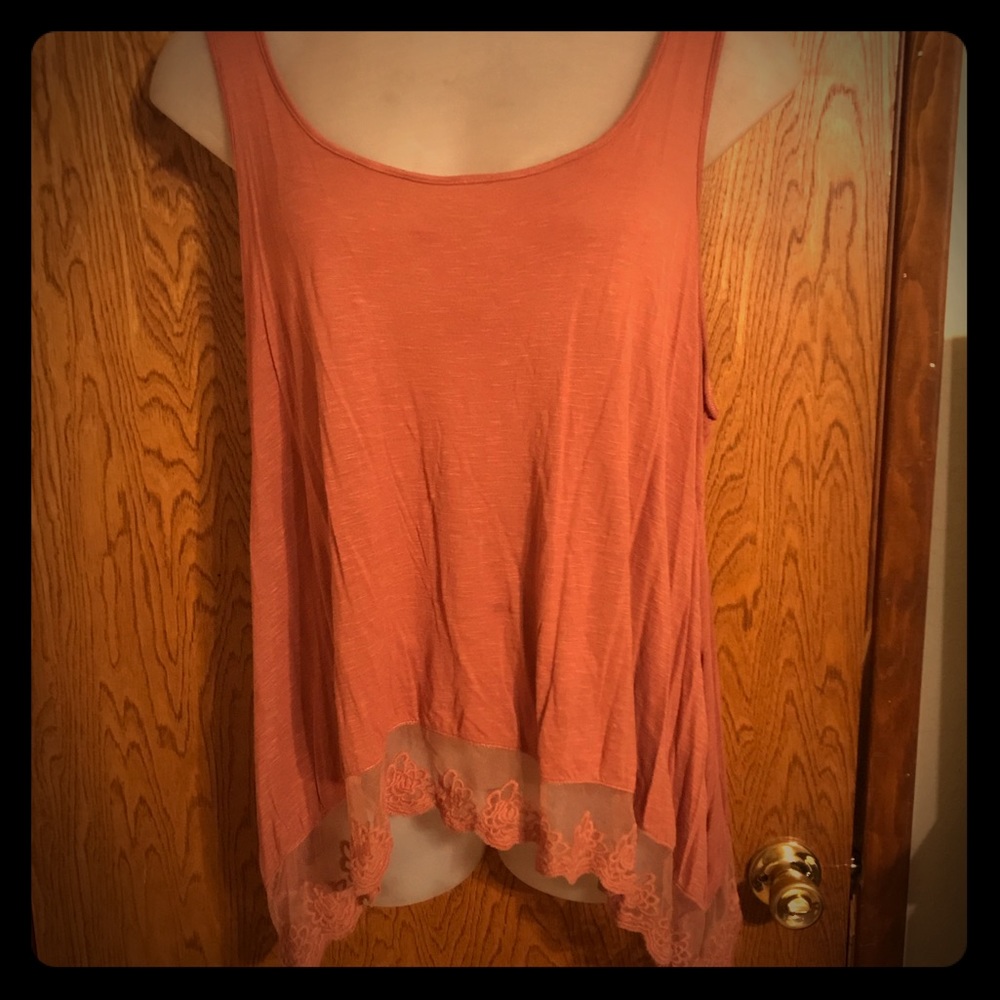 Paper & Tee 1x Lace Edge Sharkbite Tank Top Dusk